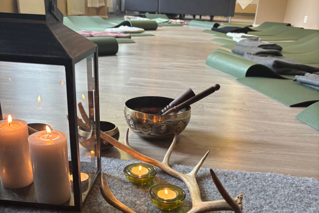 Yrityksen tyhy-päivä Kihniön Liikekeskuksen juhlatilassa – yhteishenkeä ja virkistystä